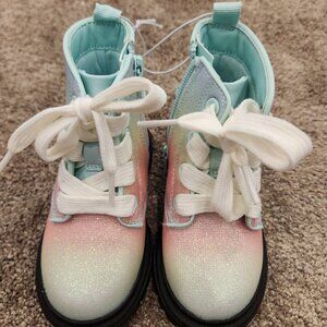 Toddler Girls Rainbow Boots Size 7  New with Tags